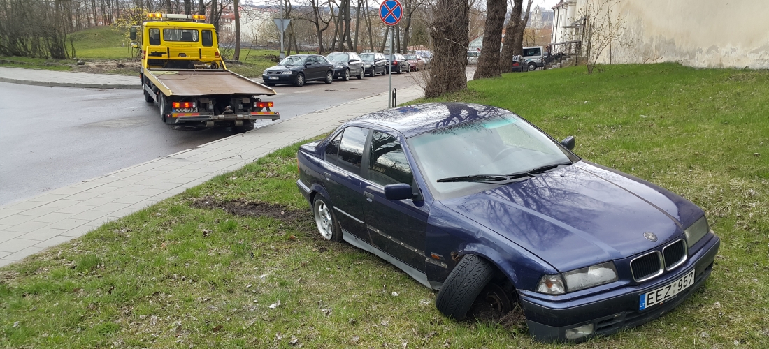 TPVA BMW transportavims po avarijos